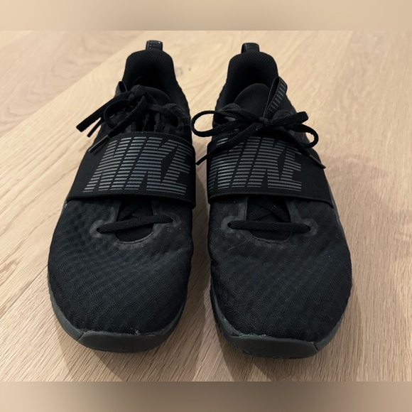 Nike Women’s Renew in-Season Tr 9 Training Shoe - Size 9 - Picture 3 of 7